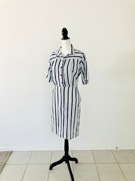 Blue and White Striped Casual Dress / Vintage 197… - image 3