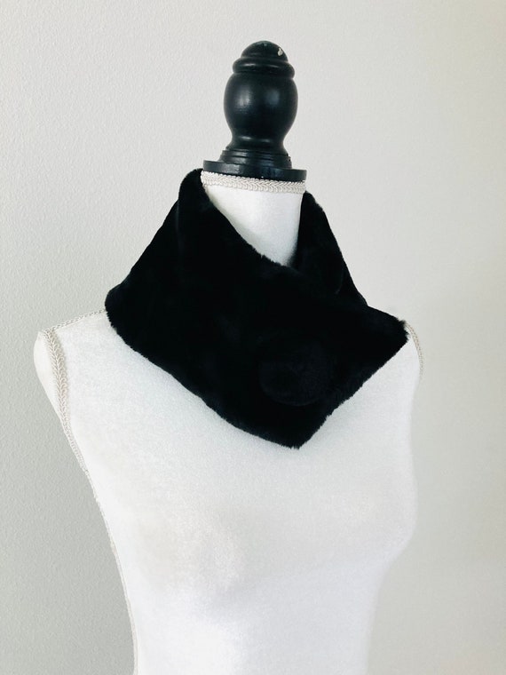 Vintage Black Luxe Neck Scarf / Winter Fluffy Faux