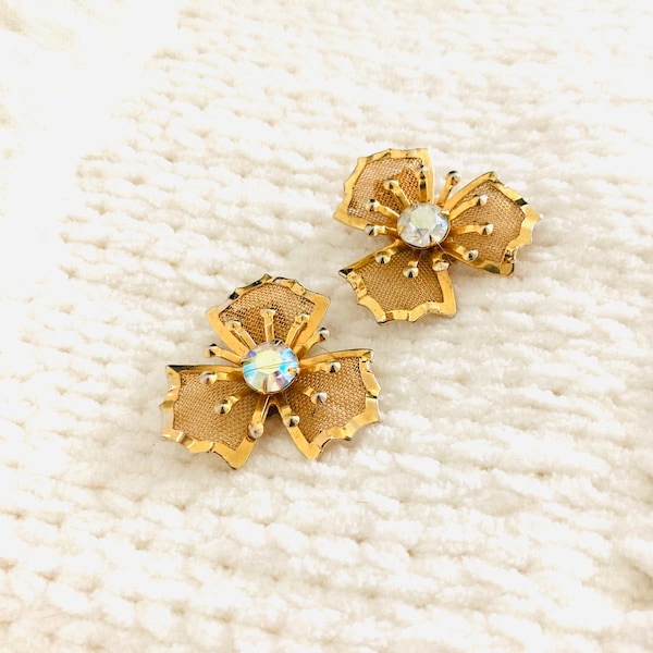 Golden Floral Earring Set / Vintage 1950’s Flowers Gold Mod Fancy Rhinestone Clip On Earrings Costume Jewelry
