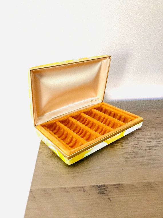 Retro Yellow Floral Ring Holder Jewelry Box Organ… - image 1