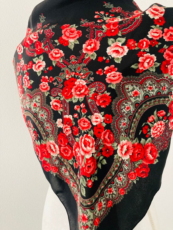 Vintage Red Rose Scarf / 1980’s Large Style Squar… - image 8