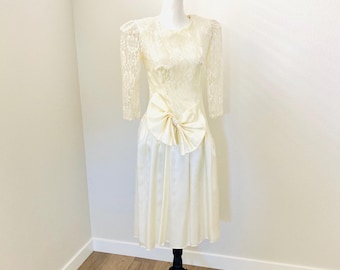 Chantilly Lace 1980’s Party Dress / Vintage Off White Satin Lace Dress Formal Wedding Bridal