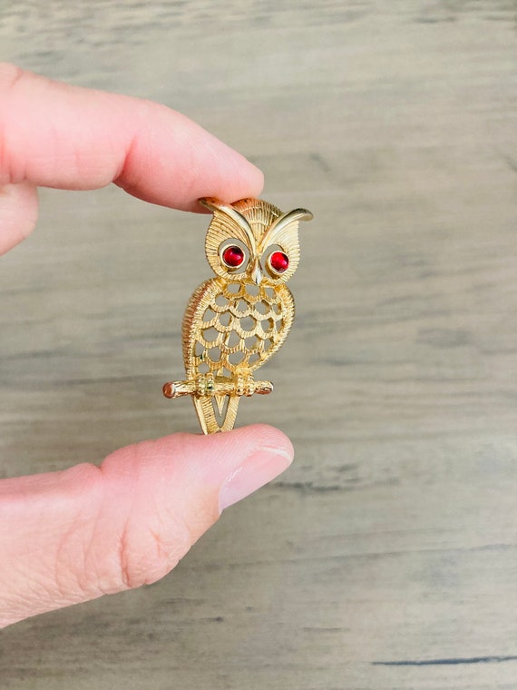 Golden Owl Avon Brooch / Vintage Jewelry Pin Faux 