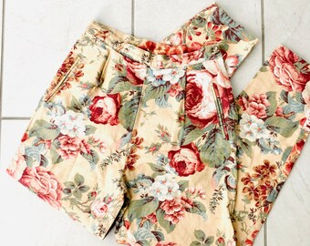 1990’s Floral High Waist Pants / Vintage Victorian Rose Print Cotton Jeans Pants Size 25X28