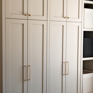 Moda Pull | Schlanke moderne Messing Schrank Schublade Pulls | Massivem Messing Ball Knäufe | Gebürstetes Messing zieht Knöpfe | Küche, Dresser, Badezimmer