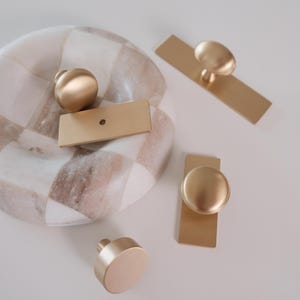 Lennox Knob| Solid Brass Cabinet Knob with backplate, Heritage Brass and Brushed Brass | Kitchen Bathroom Mudroom Dresser Furniture Handles image 13