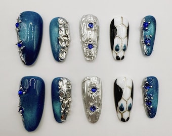Uñas postizas hechas a mano - Inspiradas en serpientes/año de la serpiente/Uñas postizas/Reutilizables/Diamantes de imitación