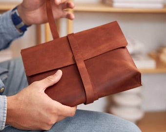 Handmade leather book sleeve, Personalized book sleeve, Customized book covers, Leather book case, Engraved book sleeve, Book protector