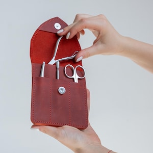 Personalized manicure tool case, Leather manicure case, Manicure tool pouch, Manicure set case pouch, Custom manicure travel kit