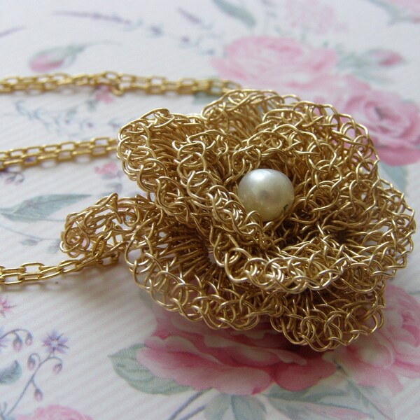 Crochet Flower Pendant, Crochet Goldfilled Wire, Bridal Freshwater Pearl Necklace, Wedding Necklace