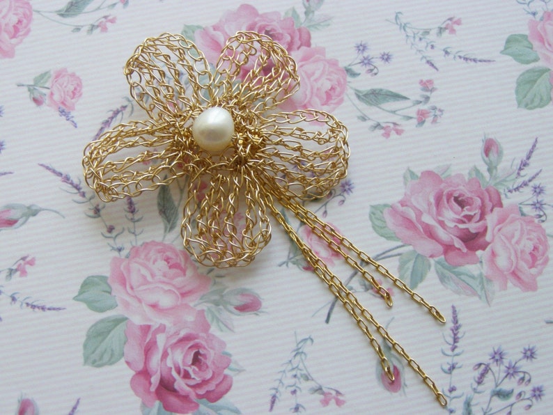 Crochet Flower Brooch, Fresh Water Pearl, Gold filled Wire Flower Brooch image 3