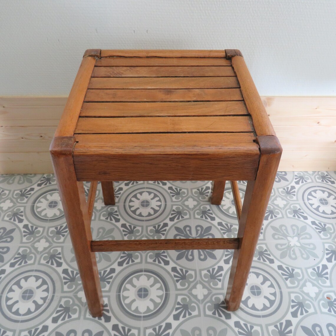 Vintage Beech Wood Stool: Mid Century Retro Side Table -, foto 4 di 5