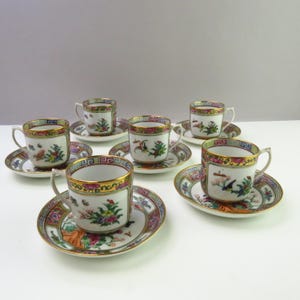 Vintage Chinese Famille Rose Porcelain Tea Set with 6 Cups and Saucers - Collectible Item -