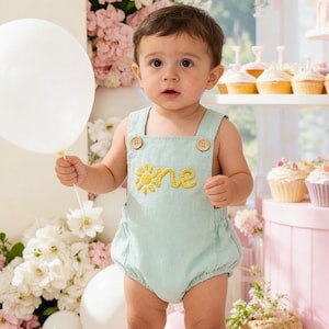 Macacão infantil "Wild One" para aniversário, com nome personalizado, em linho e algodão. Ideal para primavera e verão.