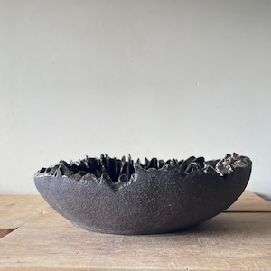 Sculptural Ceramic Bowl – Rustic Dark Brown Vessel – Organic Wabi-Sabi Pottery – Handmade Minimalist Home Decor