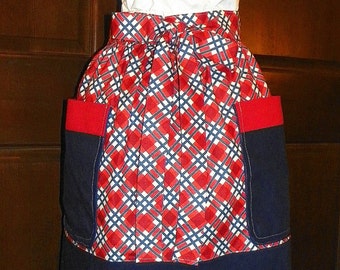 Extra Long Waist Apron 27 inch Long Union Station Plaid Handmade for Kitchen Cooking Craft Hostess Activities Excellent Clothing Protector
