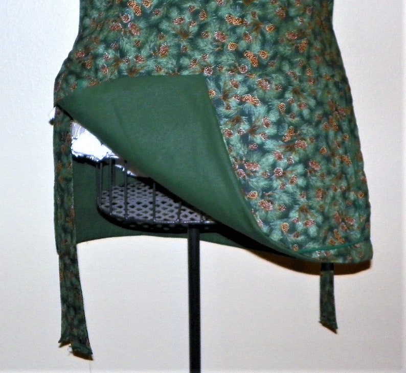 Holiday Season Kitchen Cobbler Lined Apron Smock Pinecones Handmade Kitchen Cooking Craft Activities Excellent Clothing Protectors