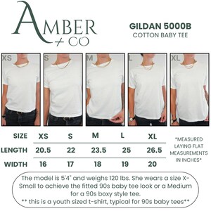 May include: White Gildan 5000B cotton baby tee shirts in sizes XS to XL. The image shows the shirts on models, with size and measurement details. Lengths range from 52.07 to 67.31 cm, widths from 40.64 to 50.8 cm.