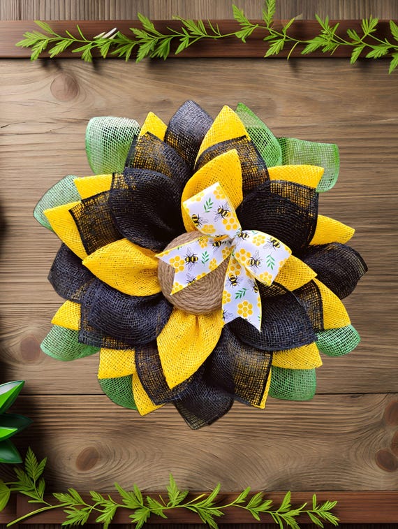 Bee Themed Sunflower Wreath Handmade Mesh Door Decor with Bow Spring and Summer Bumblebee Wreath