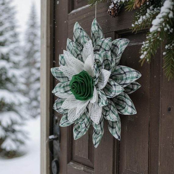 Flower Petal Wreath – Green and White Deco Mesh Door Decor, Geometric Modern Wreath, Great Gift Idea, Unique Front Door Accent