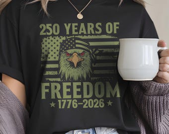 自由の250年 イーグル 1776-2026 Tシャツ Comfort Colors | アメリカ国旗 ヴィンテージ