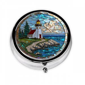 Lighthouse Stained Glass Style Pill Box – Coastal Ocean Scene Travel Pill Case with Nautical Cottage Design, Seaside Gift for Beach Lovers