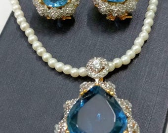 Set di gioielli blu placcati in oro