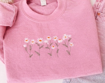 Daisy Embroidered Sweatshirt, Flower T-Shirt & Hoodie, Gift For Her/Bestfriend, Floral Crewneck, Embroidered Shirt, Embroidered Wildflower