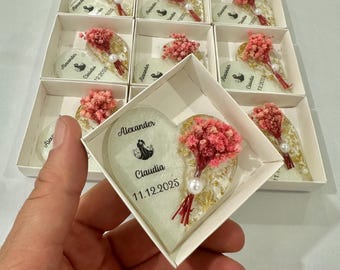 Magnet wedding favors | Personalized wedding favors | Wedding favors for guests | Baptism party favors l Epoxy Magnet Gifts