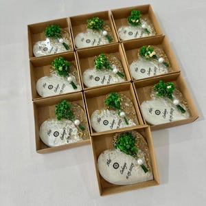 Resin Magnet Wedding Favors, Wedding Favors for Guests in Bulk, Epoxy Magnet, Bridal Shower Favors, Rustic Wedding Favors, Birthday favors