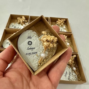 Personalized Wedding Epoxy Magnet Favor,Engagement Gifts, Epoxy Fridge Magnet with box,Wedding Guest Gift,Wedding Favors,Engagement Favors