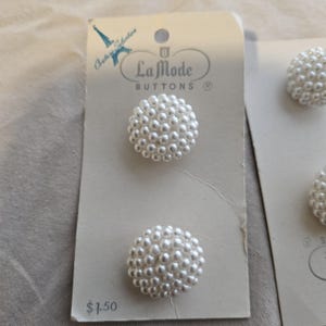 2 cartões vintage la mode botões de cluster de pérolas