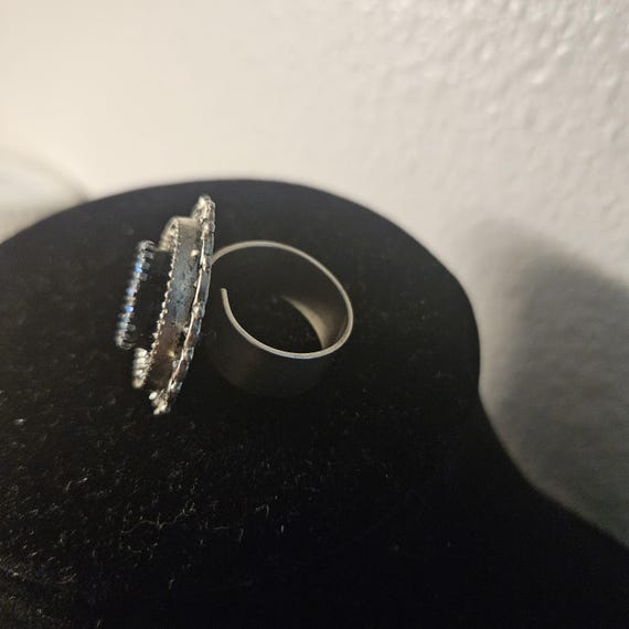 vintage metal silvertone adjustable ring - image 9