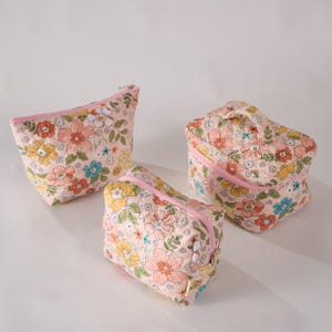 Bloom Floral Cosmetic Bag Quilted Makeup Bag - Toiletry Bag