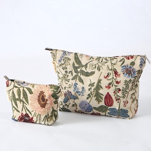 Modern Aztec Toiletry Bag - Travel-Friendly Cosmetic Bag