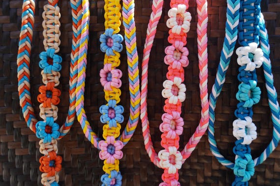 Paracord Dog Leash, Macrame Dog Leash, Flowers Pattern Dog Leash, Gift for Dog Lovers, Braided Dog Leash