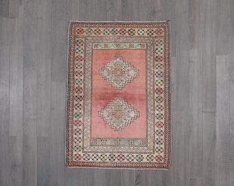 Vintage Kars Rug: Hand-Knotted Wool, Pink Mint Medallion, Boho Accent