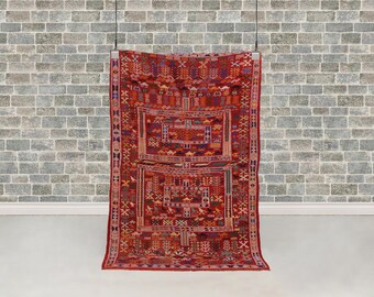 Vintage Soumak Kilim Rug | Red Animal Motif, Caucasus Boho Style (6'3x4 ft.)