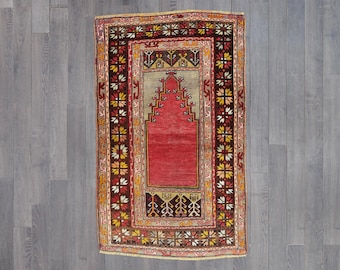 Hand-Knotted Wool Oriental Rug: Vintage Floral Motif, Red/Brown/Yellow, 5.7 x 3.5 ft