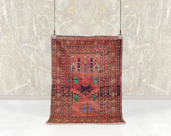 Vintage Baluch Prayer Rug | Hand-Knotted Wool, Tribal Decor (105x79 cm)