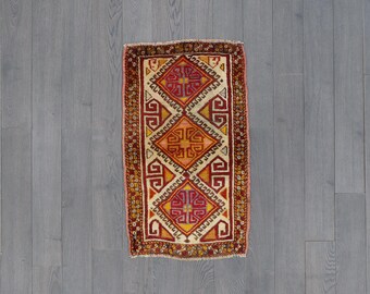Vintage Caucasian–Anatolian Tribal Runner | Hand-Knotted Wool | Ram’s-Horn & Fylfot Motifs | Ivory • Red • Saffron