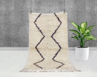 Handmade Wool Beni Ourain Rug – Moroccan Berber, Black Zigzag