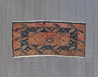 Vintage Caucasian Kilim Rug: Geometric Wool, Tribal Medallion (1.7 x 3.6 ft)