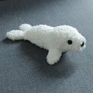 Baby Seal Sarah Crochet Pattern – Amigurumi Seal PDF Tutorial, Cute Plush Toy, No-Sew Seal Pattern, Digital Download, DIY Gift Idea