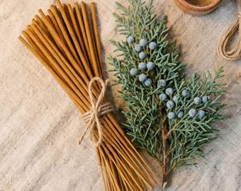 Cederhouten wierookstokjes, handgemaakte, handgedompelde aromatherapiebundel, schone, langbrandende houten wierook voor aarding en kalmte