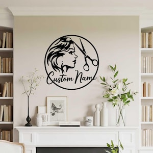 Placa de metal personalizada para cabeleireiro, placa com nome de cabeleireiro, decoração de parede de metal para centro de beleza com rosto feminino, decoração de penteado, presente de salão