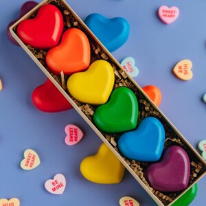 Rainbow Art Supply Kids Heart Shaped Crayon Collection Valentine Classroom Gift Toddler Coloring Activity Creative Play Preschool Party Favor Exchange Idea Custom Shaped Design Colorful Craft Project Little Hands Perfect Sweetheart