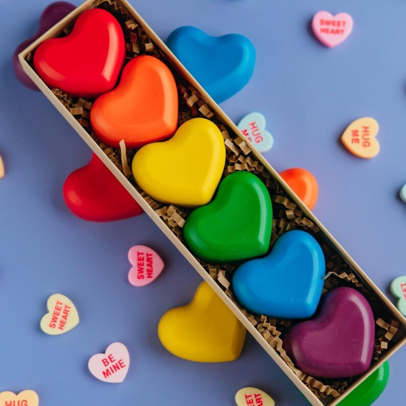 Rainbow Art Supply Kids Heart Shaped Crayon Collection Valentine Classroom Gift Toddler Coloring Activity Creative Play Preschool Party Favor Exchange Idea Custom Shaped Design Colorful Craft Project Little Hands Perfect Sweetheart