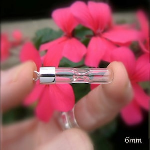 Small HOURGLASS vials with Sterling Silver Caps 6mm (glass/bottles/.925/tubes/hearts/globes/teardrops/miniature/small/hour/glass/caps/solid)