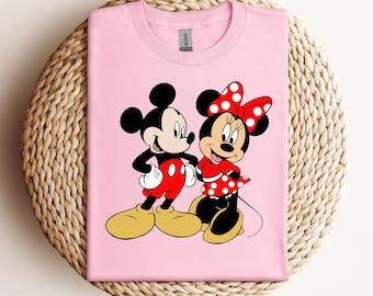 Carino Disney Topolino e Minnie Mouse Classic Pose Portrait Shirt, Magic Kingdom Unisex T-shirt Famiglia Regalo di Compleanno Adulto Bambino Bambino Maglietta